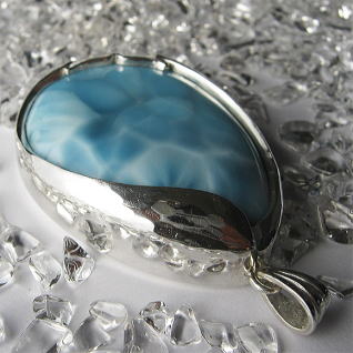 CJ_y_g_}[_larimar_pendant_30_3